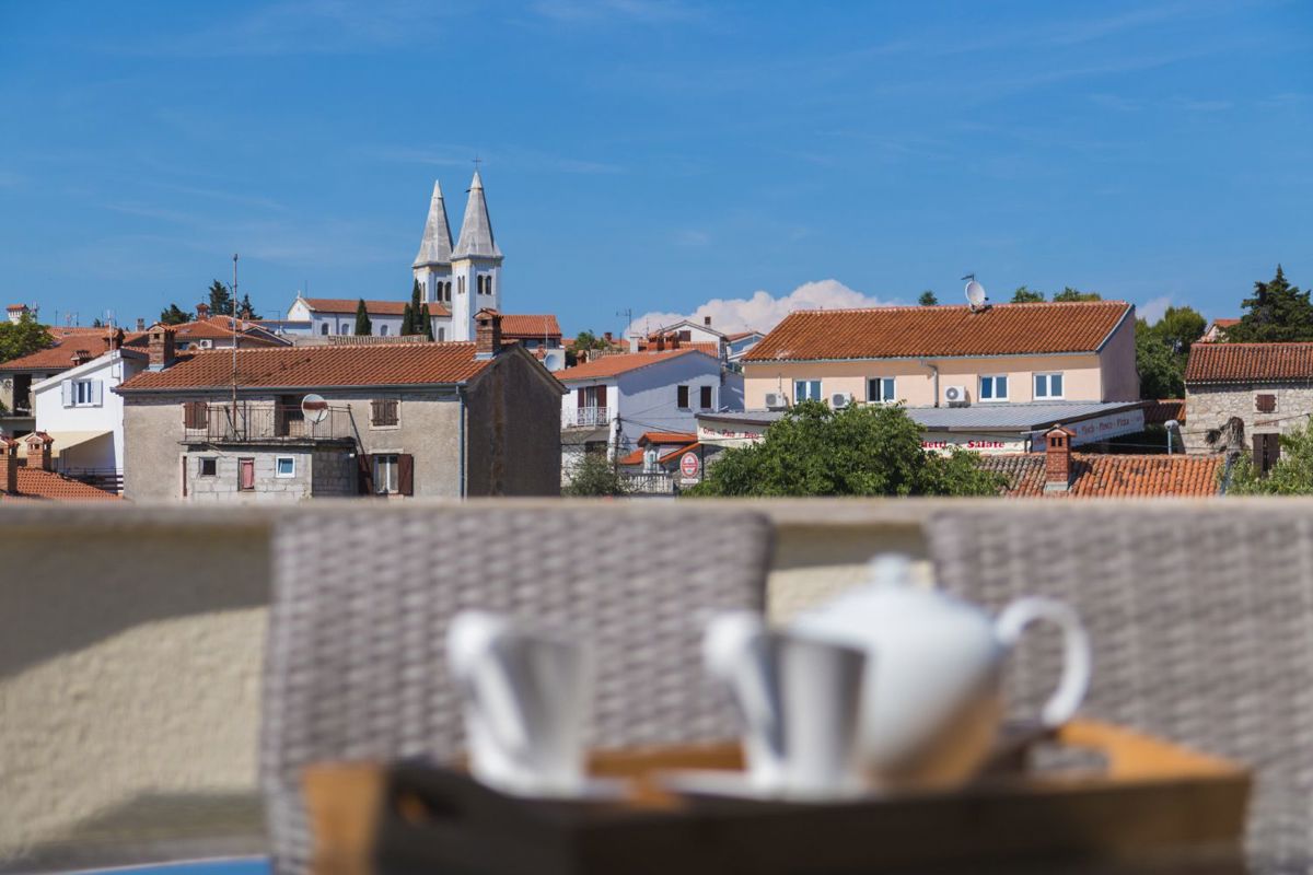 Moderen dvosobni penthouse 500m od morja, Medulin