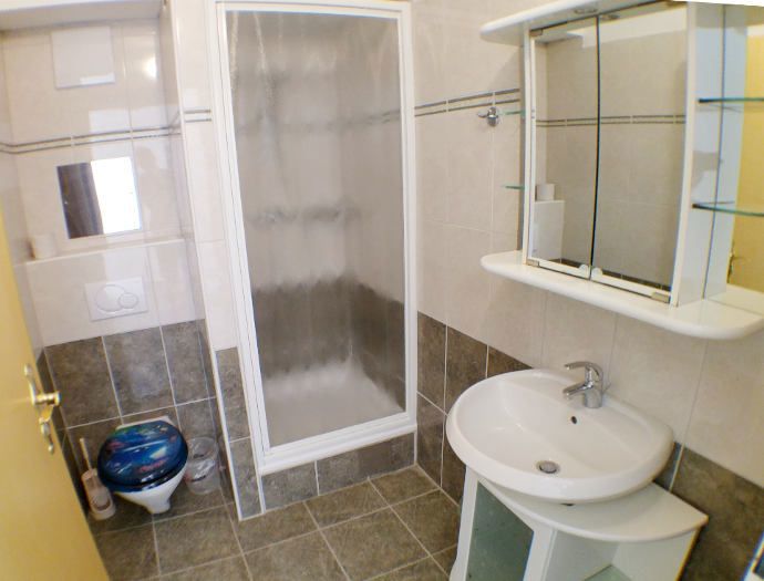 Apartmajska hiša z bazenom, blizu Labina