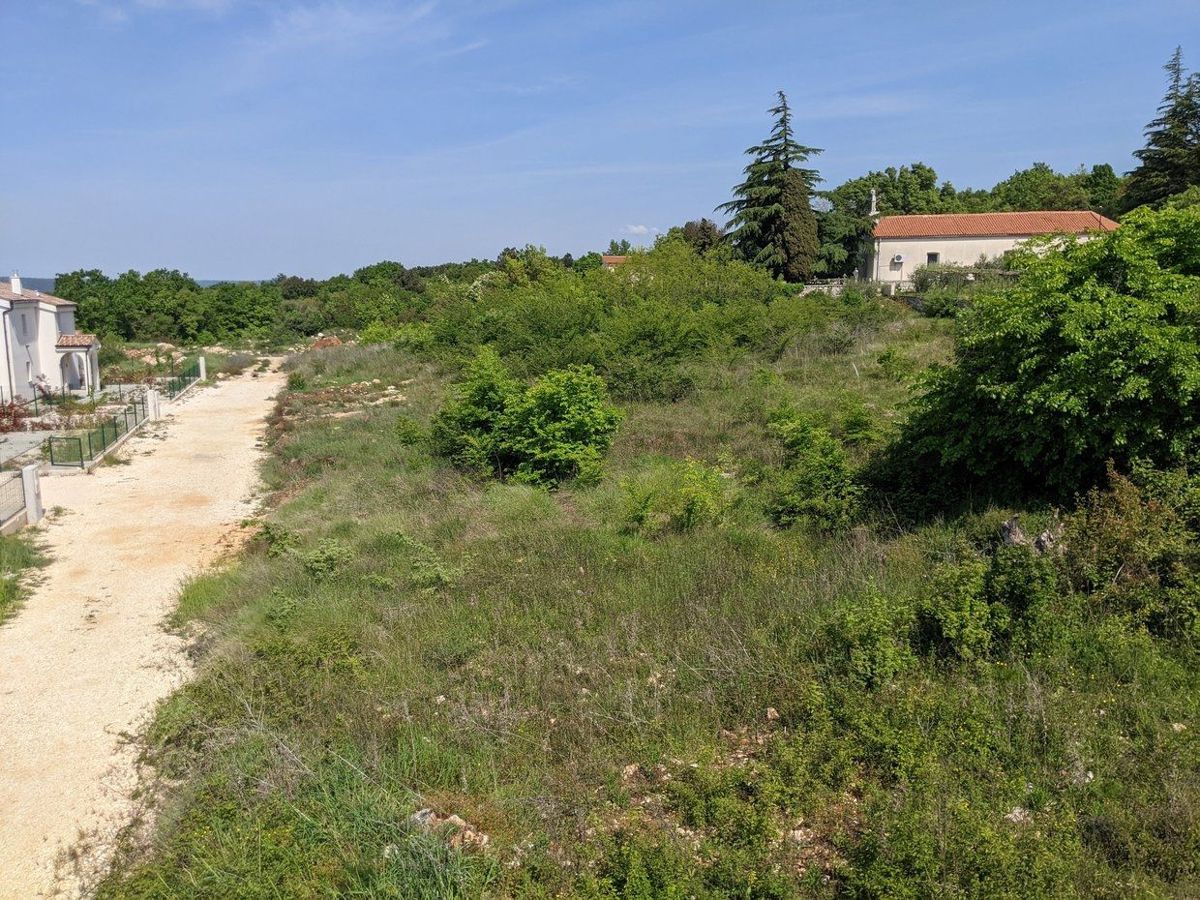 Zemljišče Labin, 527m2