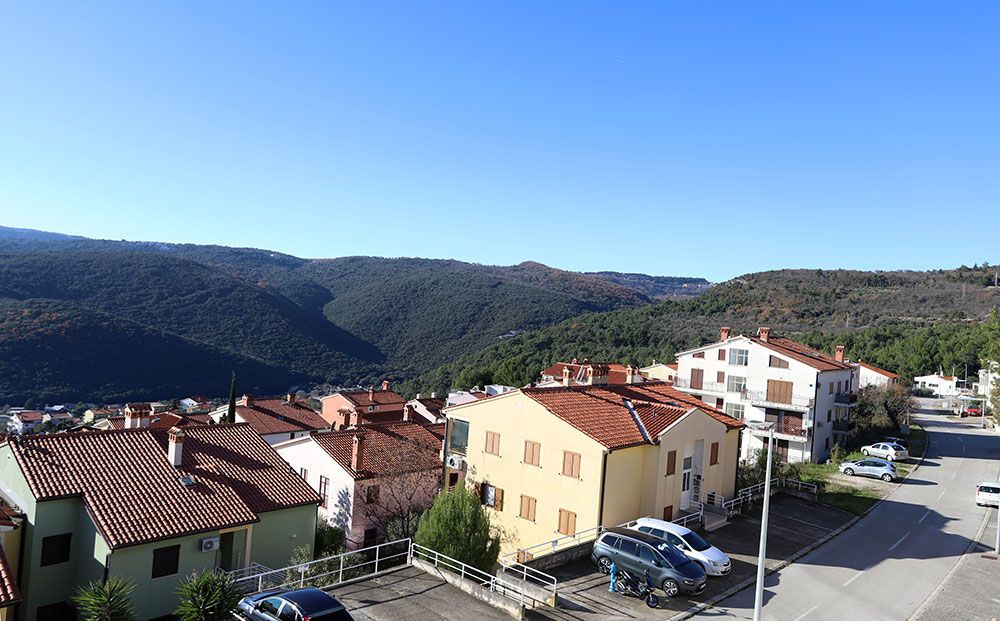Rabac: Apartma s pogledom na morje | Takoj vseljiv