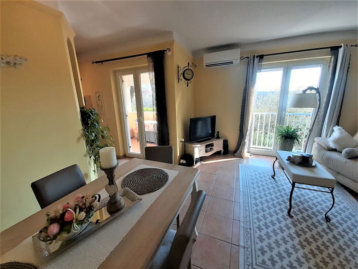Stanovanje Novigrad, 61,85m2