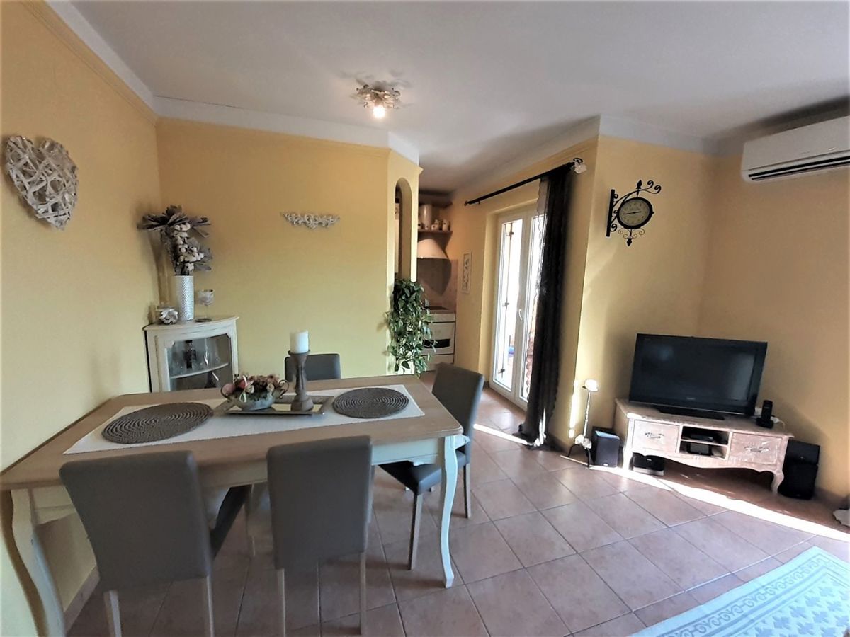 Stanovanje Novigrad, 61,85m2