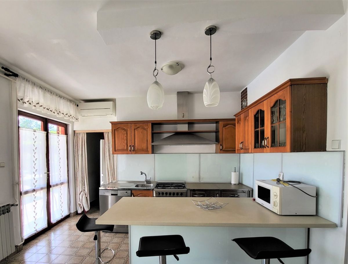 Hiša Karojba, 180m2
