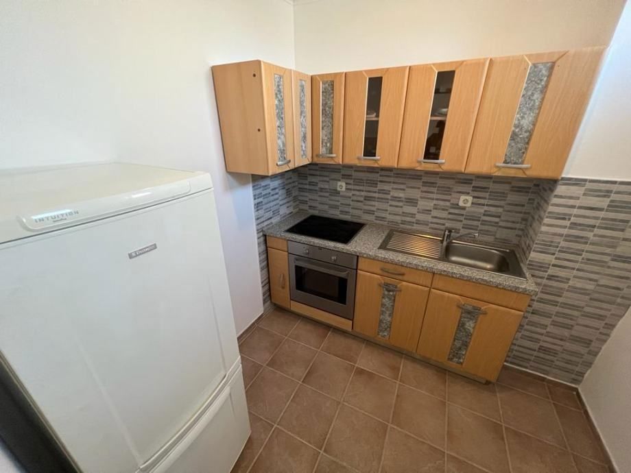 Obnovljena kamnita hiša z 2 apartmajema, v bližini Marčane