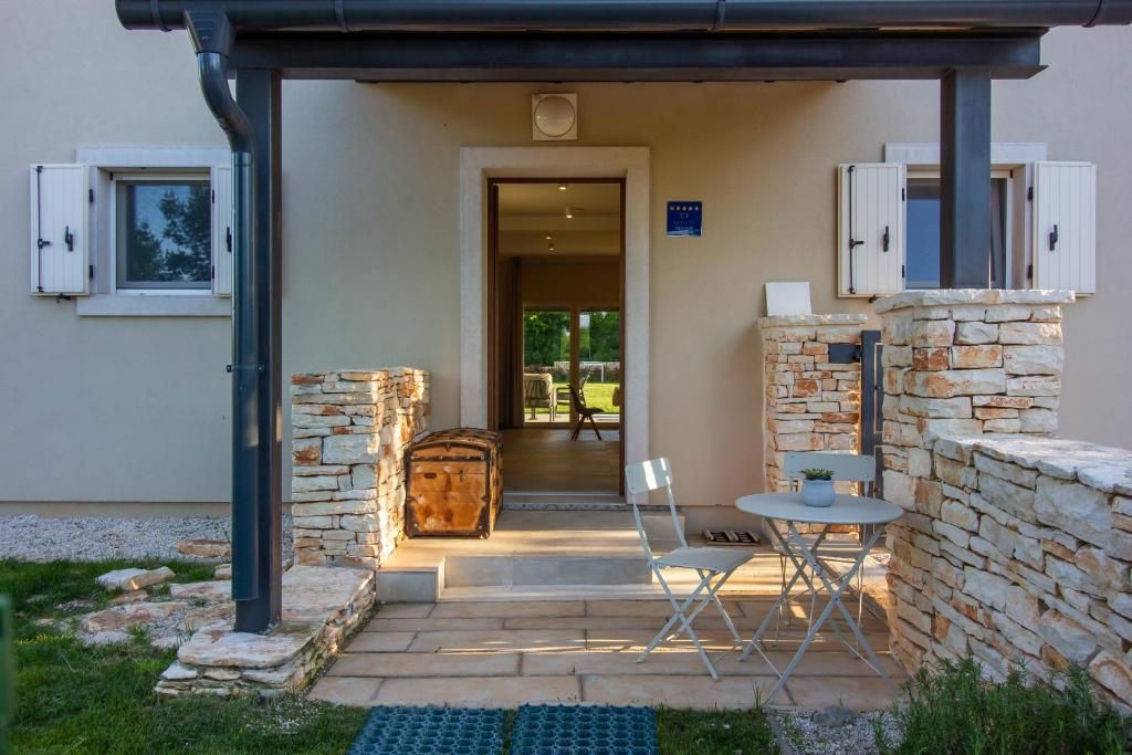 Hiša Svetvinčenat, 420m2
