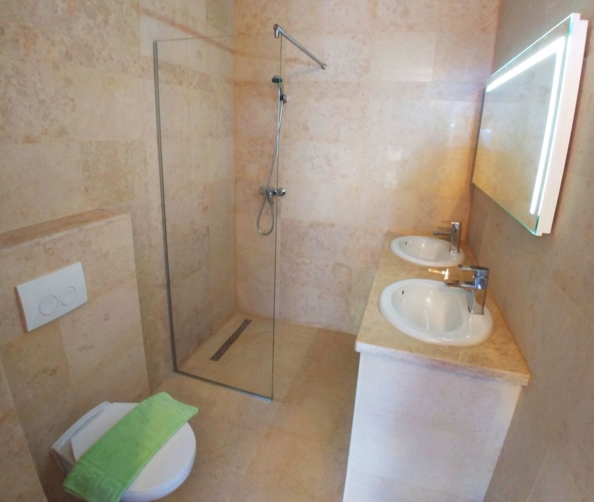 Apartmajska hiša ob morju, blizu Labina