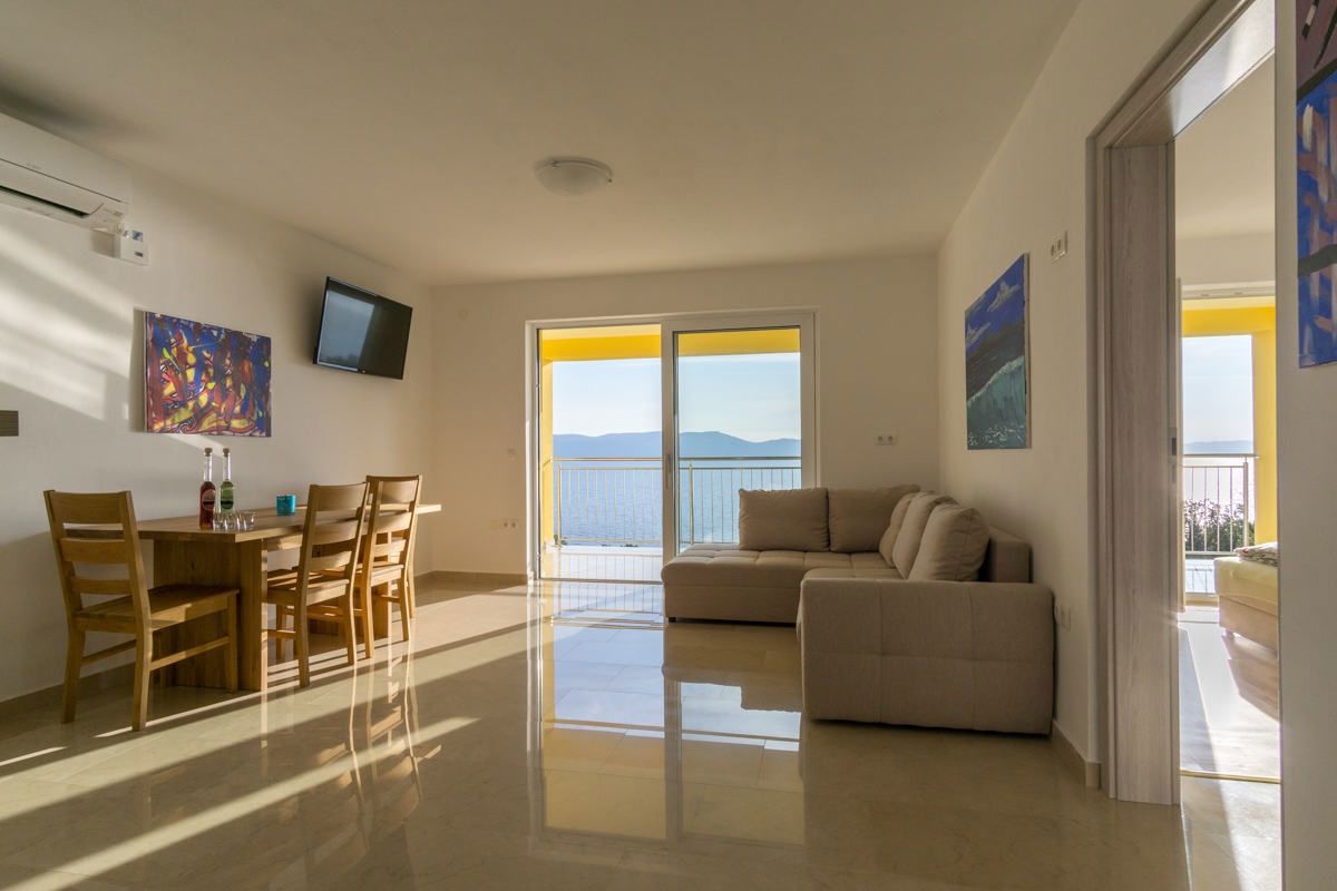 Apartmajska hiša ob morju, blizu Labina