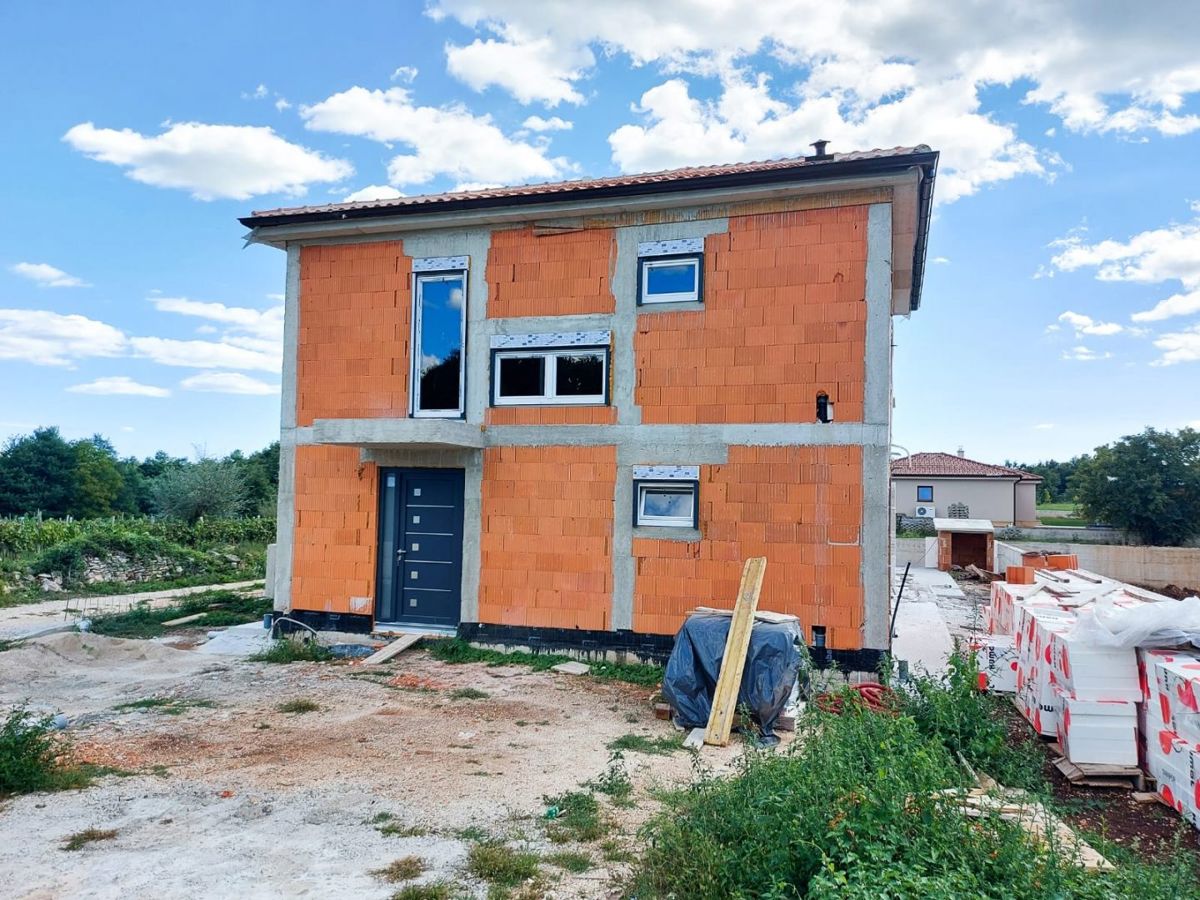Hiša Svetvinčenat, 160m2