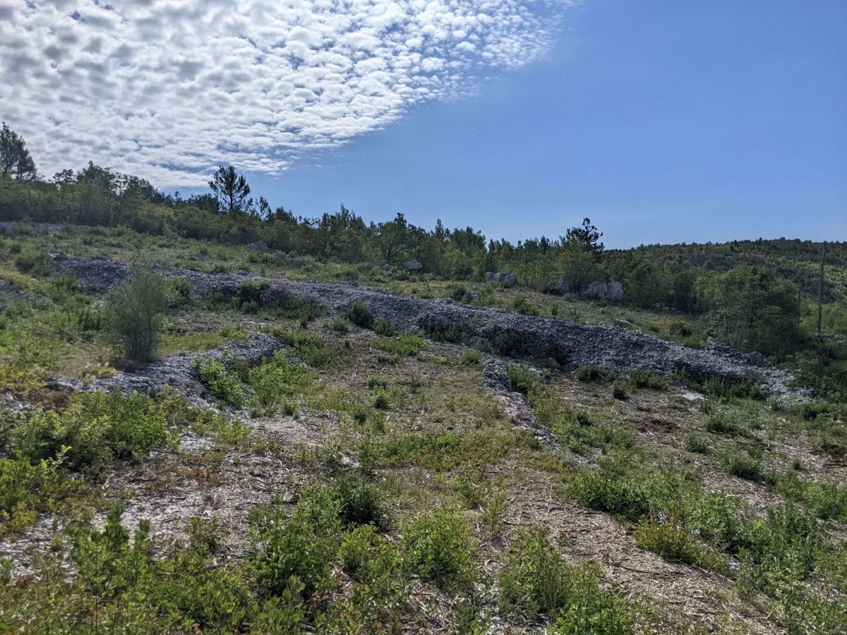 Zemljišče Labin, 1.210m2