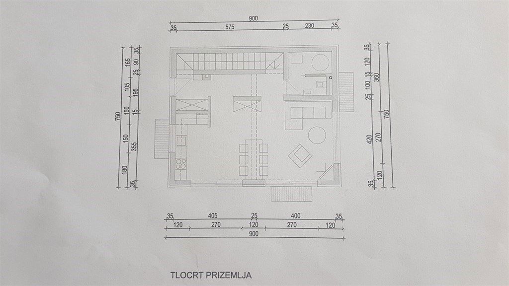 Gradbeno zemljišče 554 m2 z projektom, okolica Labina