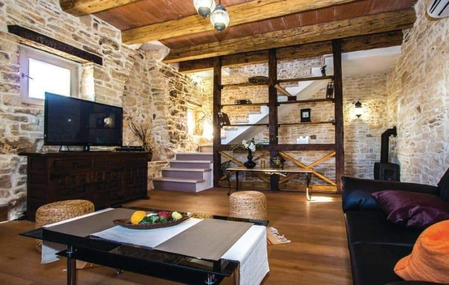 Čudovita prenovljena istrska hiša, Svetvinčenat