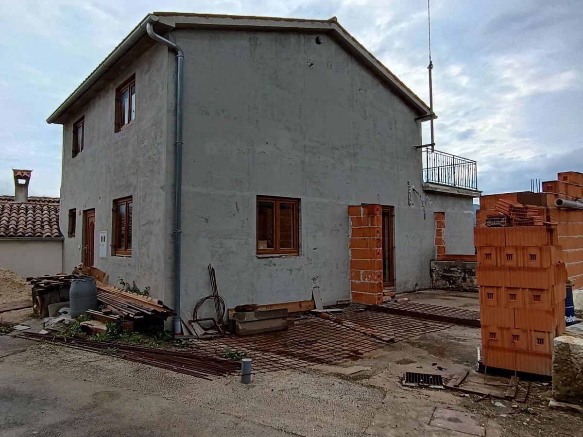 Enodružinska hiša, novogradnja - priložnost!