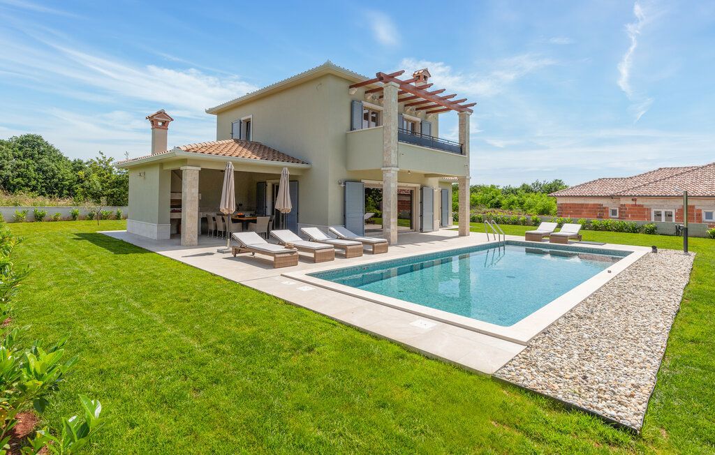 Hiša Labin, 170m2