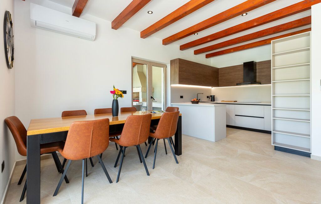 Hiša Labin, 170m2