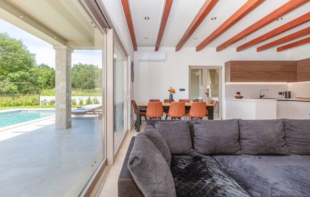 Hiša Labin, 170m2