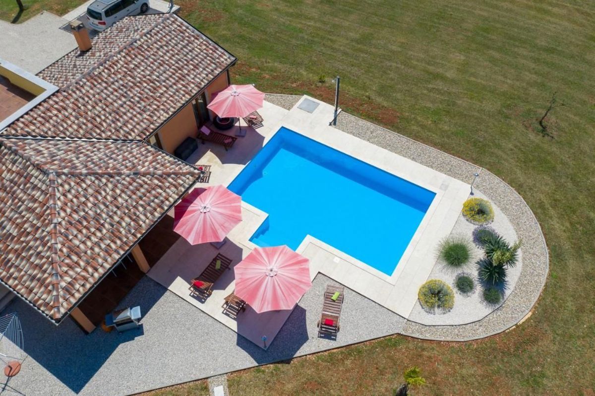 Hiša Trviž, Pazin - Okolica, 300m2
