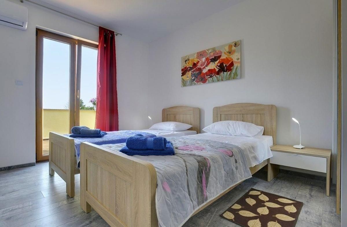 Hiša Trviž, Pazin - Okolica, 300m2