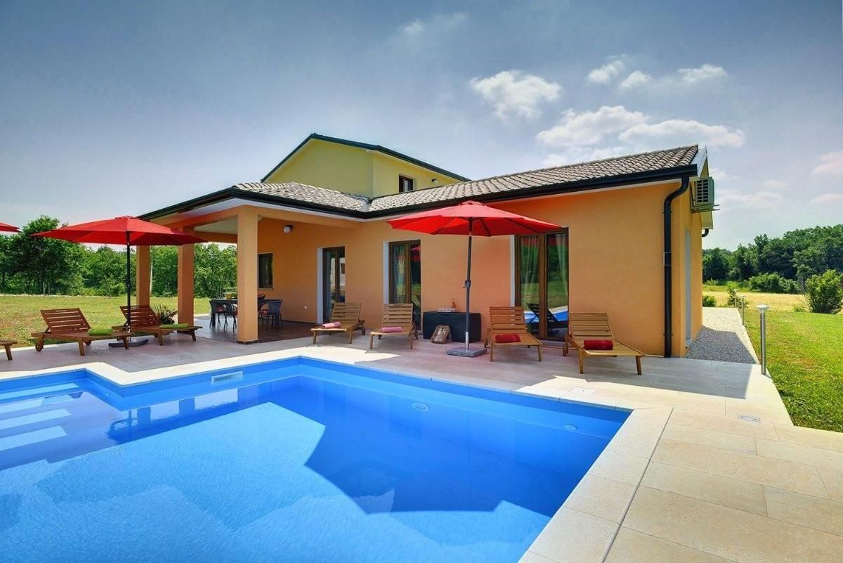 Hiša Trviž, Pazin - Okolica, 300m2