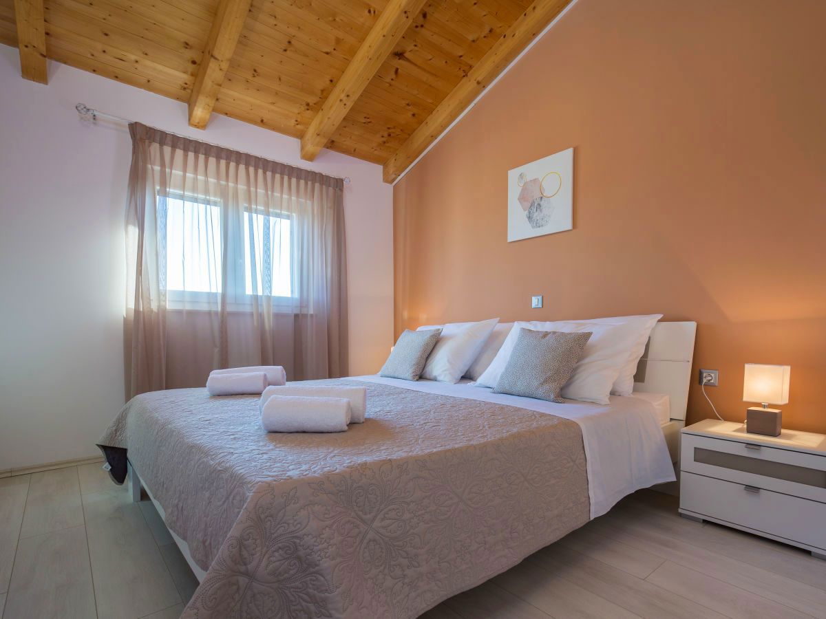 Vila na osami z bazenom in pogledom na morje, Fažana