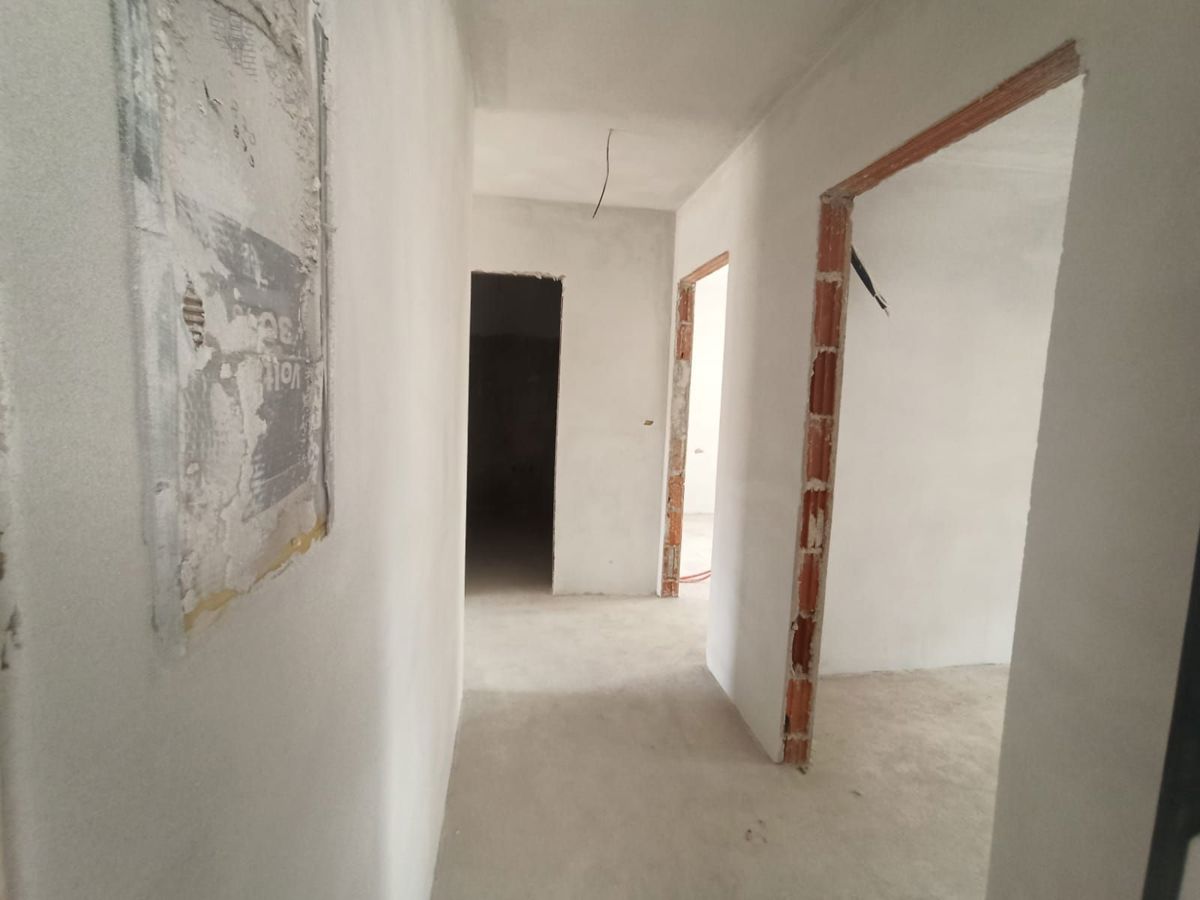 Stanovanje z vrtom, novogradnja, blizu Poreča
