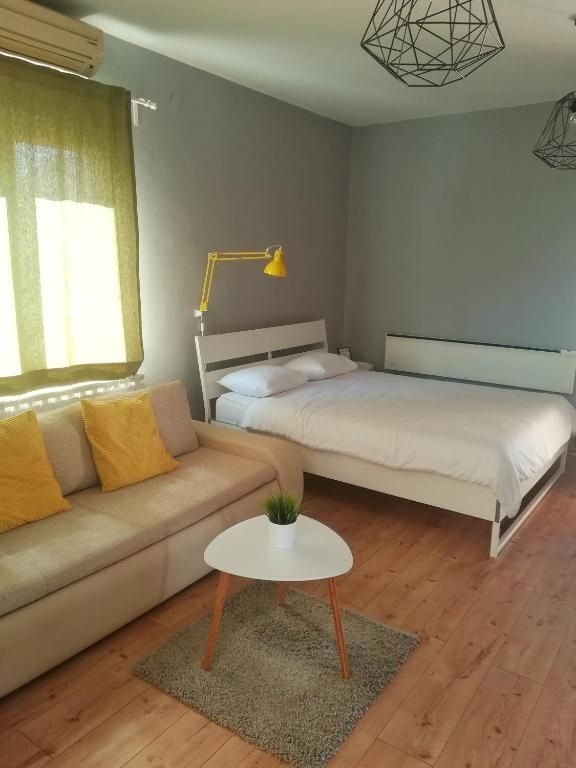 Apartmajska hiša s tremi apartmaji in garsonjero, Pula
