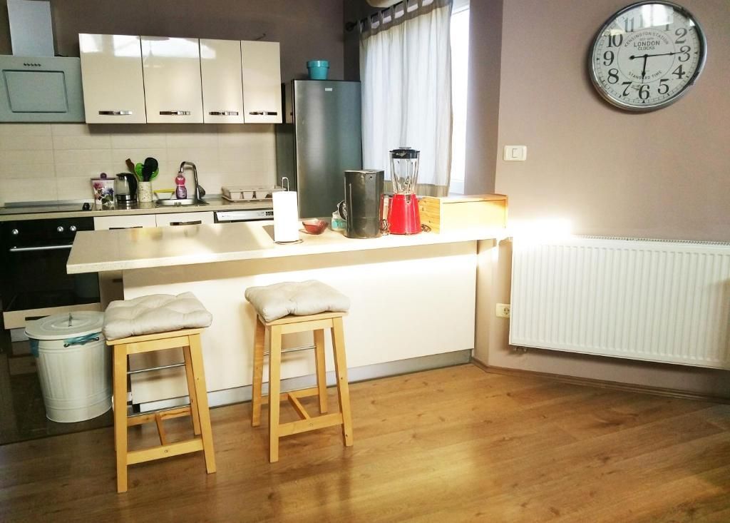 Apartmajska hiša s tremi apartmaji in garsonjero, Pula