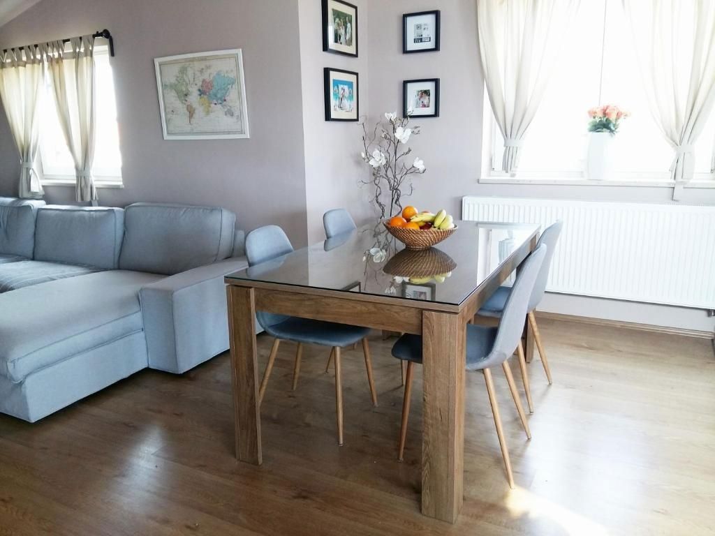 Apartmajska hiša s tremi apartmaji in garsonjero, Pula