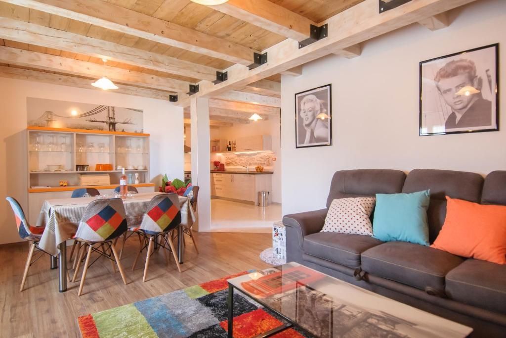 Hiša Poreč, 300m2