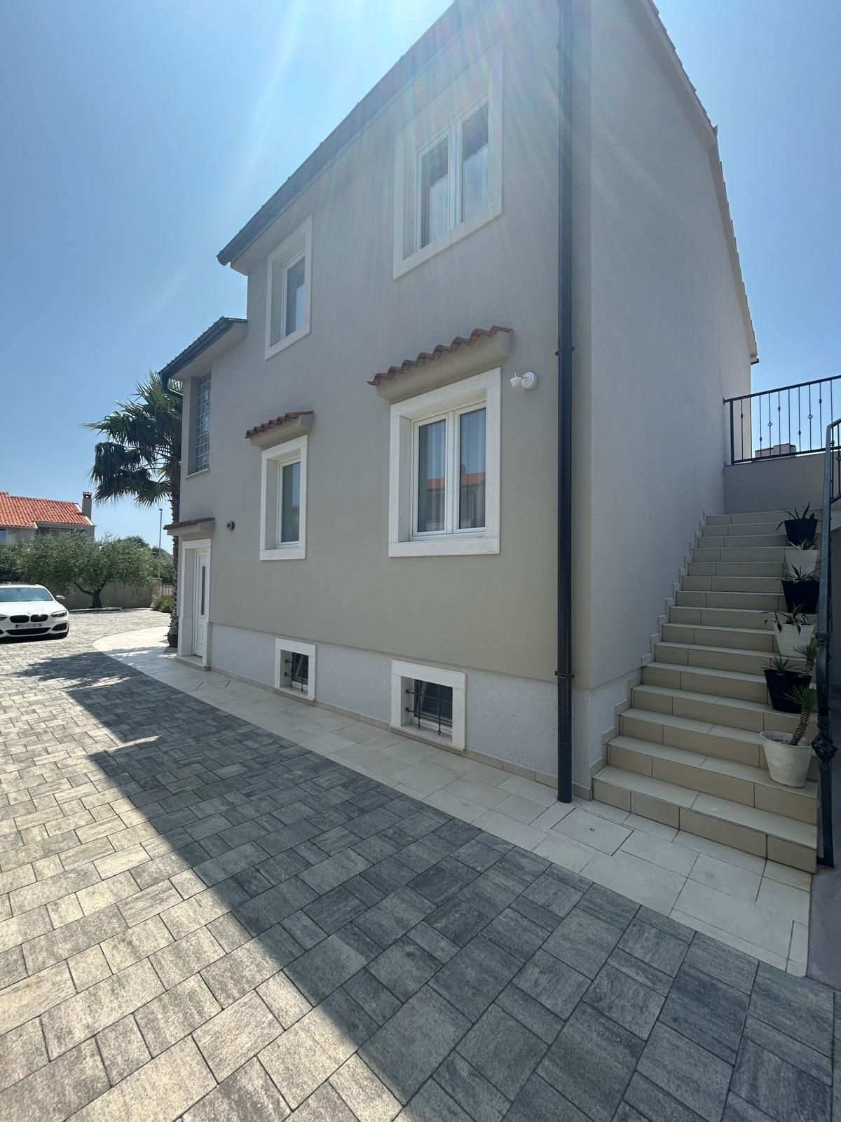 Hiša Medulin, 300m2