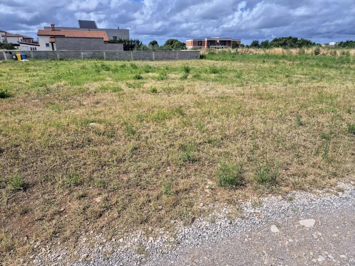 Zemljišče Vodnjan, 1.041m2