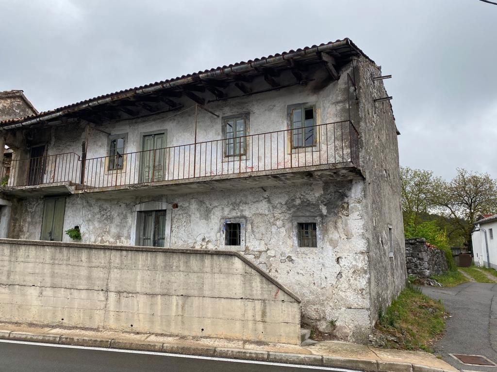 Projekt 6 podeželskih hiš z bazenom in dodatnimi objekti, širše območje Matulj