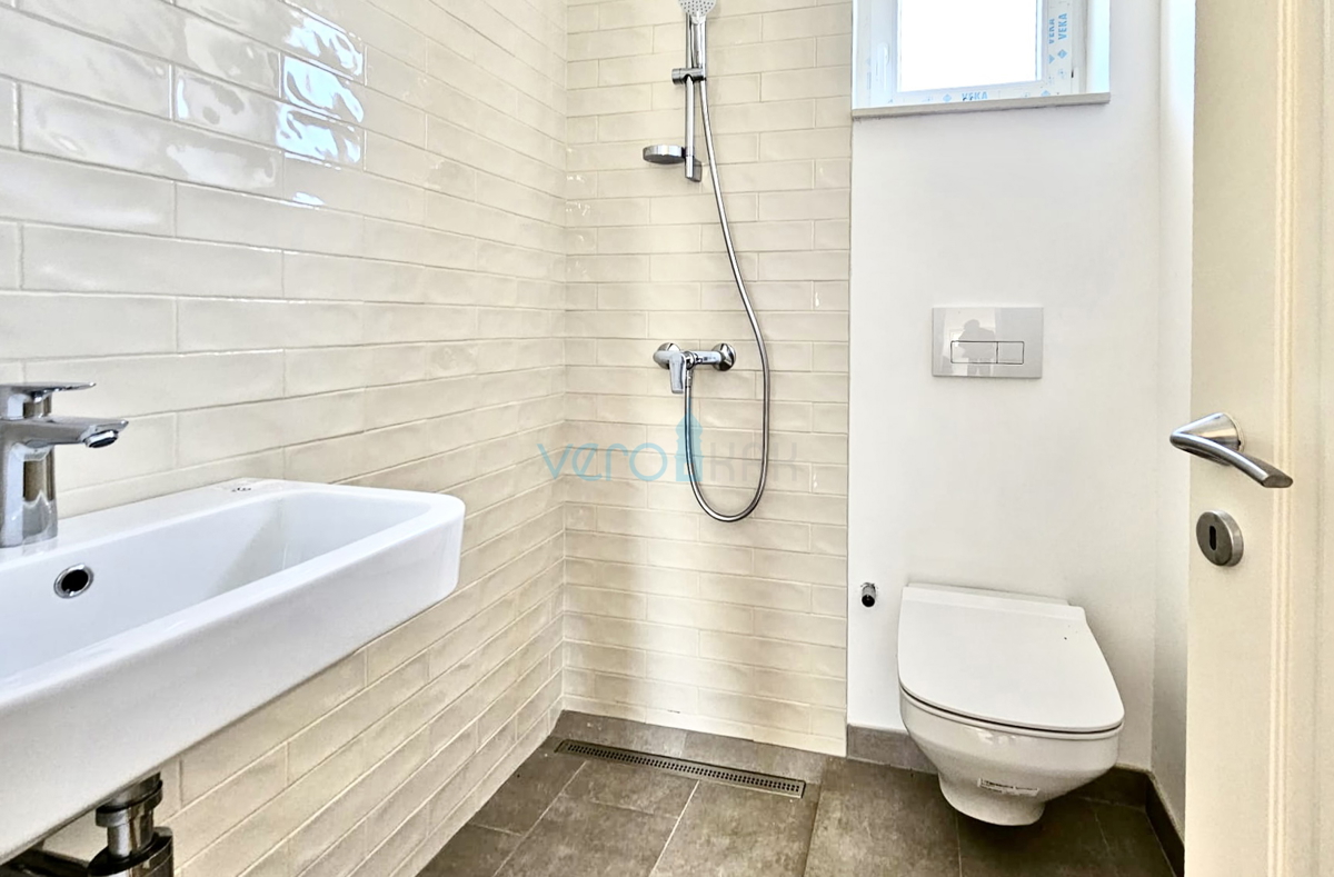 Malinska, okolica, Enosobno stanovanje 39m2 v drugem nadstropju s pogledom na morje, prodamo
