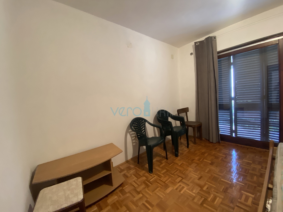 Njivice, otok Krk, Samostoječa hiša z dvoriščem in pogledom na morje, prodaja