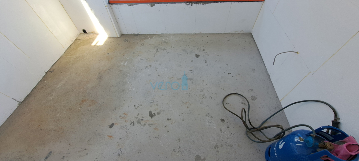 Uvala Soline, otok Krk, okolica, dvosobno stanovanje v nadstropju, terasa, novogradnja, razgled, prodaja