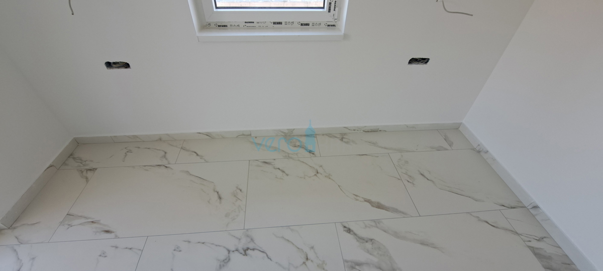 Uvala Soline, otok Krk, okolica, dvosobno stanovanje v nadstropju, terasa, novogradnja, razgled, prodaja