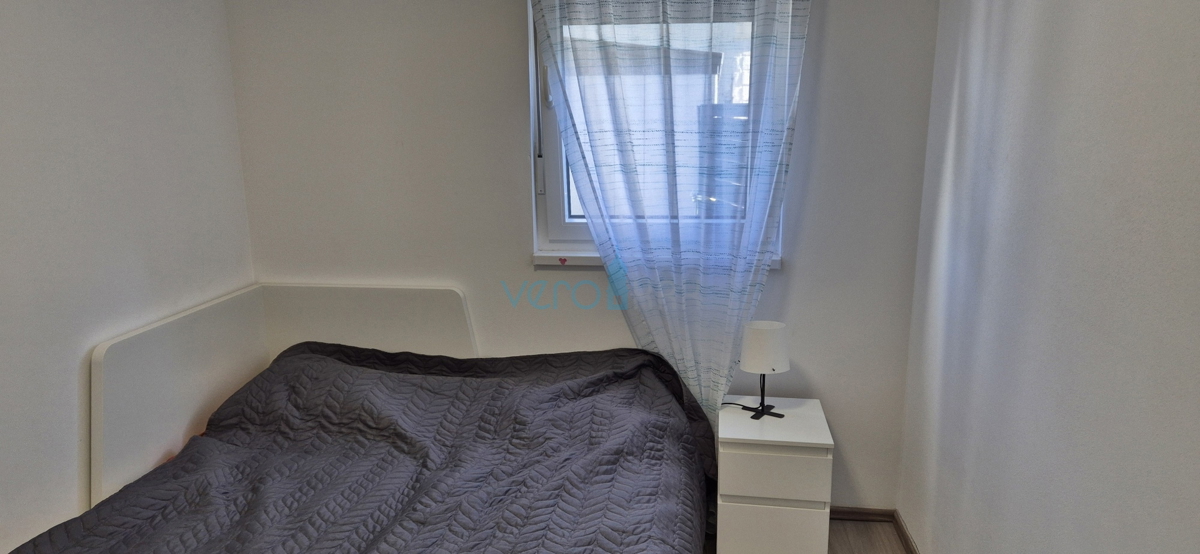 Otok Krk, Malinska, okolica, dvosobno stanovanje v pritličju, jacuzzija, zemljišče, prodaja