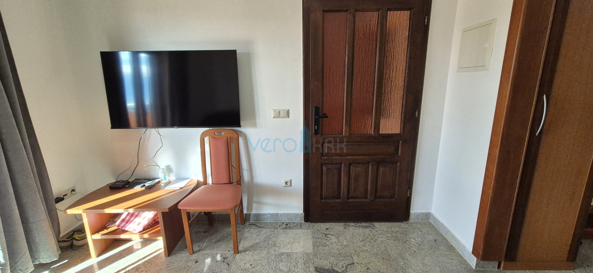 Mesto Krk, otok Krk, dvosobno stanovanje v 1. nadstropju, pogled na morje, prodaja