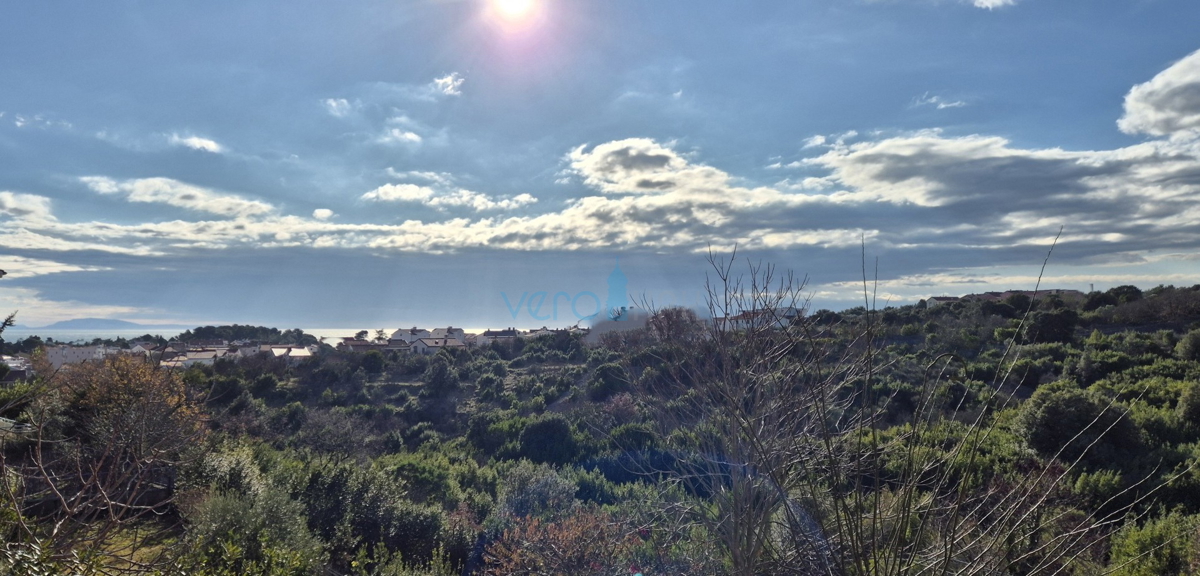 Mesto Krk, otok Krk, dvosobno stanovanje v 1. nadstropju, pogled na morje, prodaja