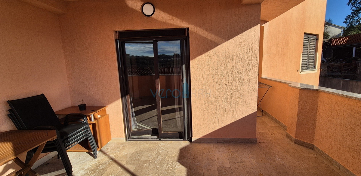 Mesto Krk, otok Krk, dvosobno stanovanje v 1. nadstropju, pogled na morje, prodaja