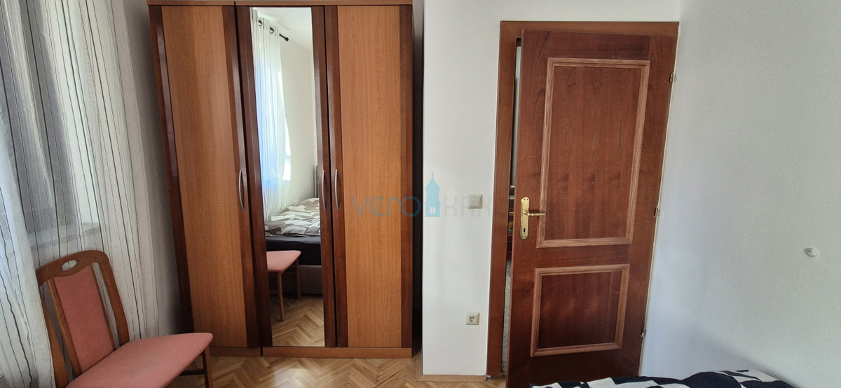 Mesto Krk, otok Krk, dvosobno stanovanje v 1. nadstropju, pogled na morje, prodaja