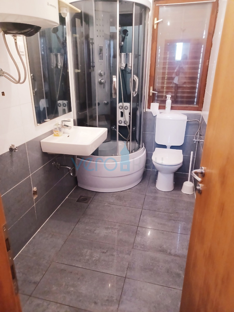 Gorski kotar, Mrkopalj, okolica, samostojna družinska hiša 190 m2 in 830 m2 zemljišča, prodaja