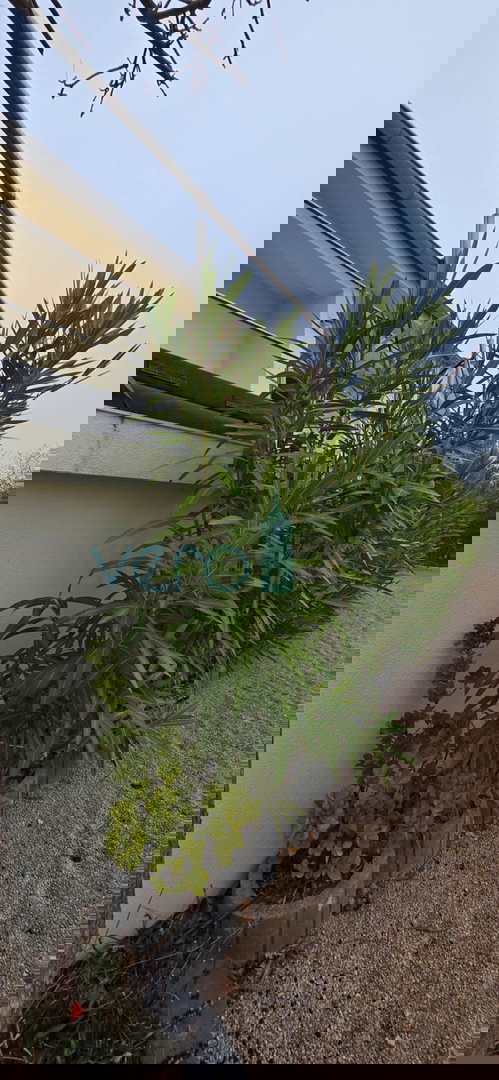 Uvala Soline, otok Krk, samostojna hiša, razgled, zemljišče, 70 m do morja, masažna kad, prodaja