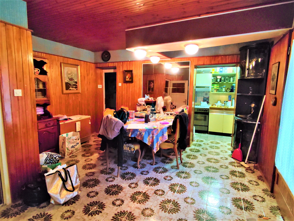 Crikvenica - samostojna hiša z apartmajem na prostranem vrtu, prodamo
