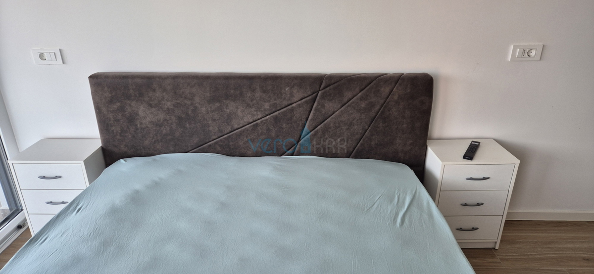 Otok Krk, Malinska, moderna dvojna hiša s bazenom, vrt, razgled, prodaja