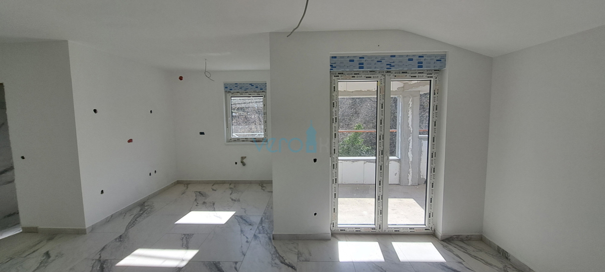 Uvala Soline, otok Krk, okolica, dvosobno stanovanje v 2. nadstropju, terasa, novogradnja, prodaja