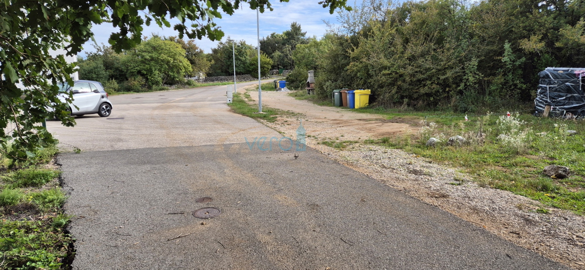 Šilo, otok Krk, gradbeno zemljišče 504 m2, prodaja