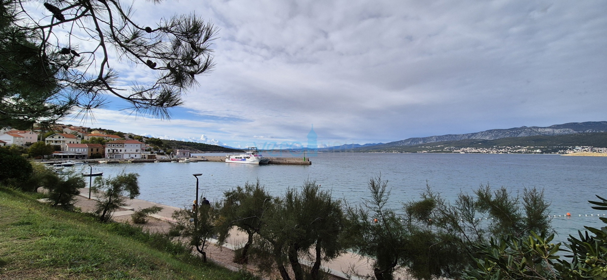 Šilo, otok Krk, gradbeno zemljišče 504 m2, prodaja