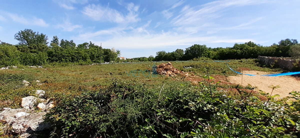 Otok Krk, zahodni del otoka, Milohnić, zemljišče s projektom za gradnjo, 1654 m2 na odlični lokaciji, prodaja