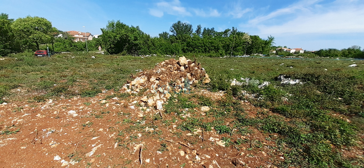 Otok Krk, zahodni del otoka, Milohnić, zemljišče s projektom za gradnjo, 1654 m2 na odlični lokaciji, prodaja