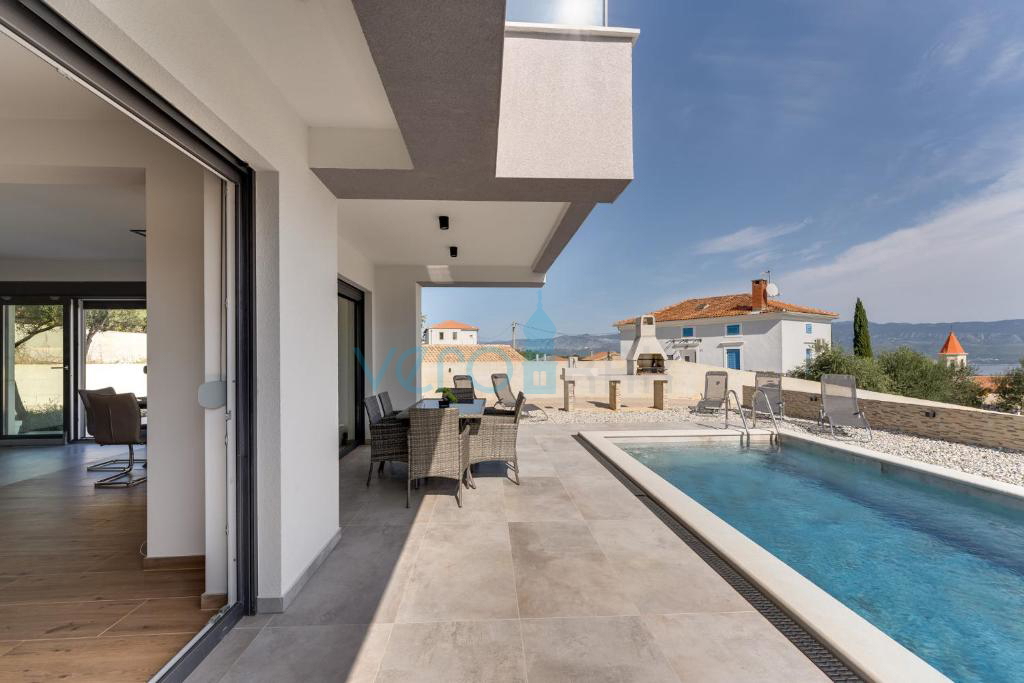 Vrbnik, okolica, dvojček, novogradnja, razgled, bazen, prodamo